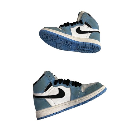 Nike Air Jordan 1 Retro Blue & White Leather High OG UNC Boys Sneakers Size 12C - Picture 4 of 10